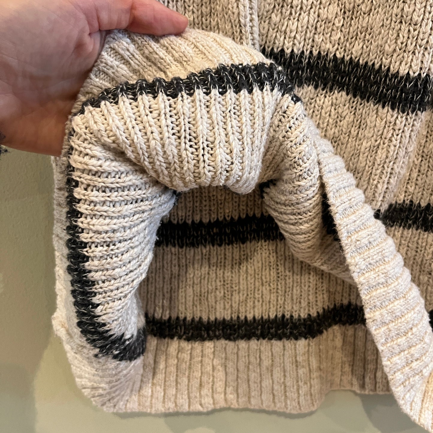 GAP Sleeveless Knit Top - Size M